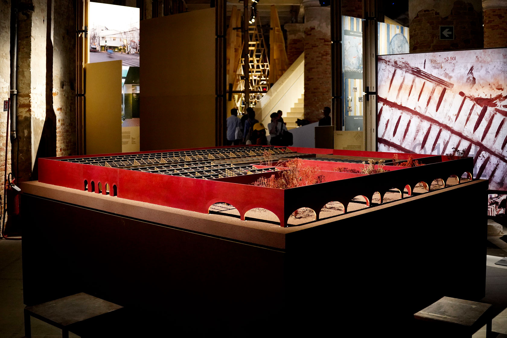 Exposition. Ateliers Hermès à la Biennale de Venise. Lina Ghotmeh — Architecture LGA_COM-WEB_Hermes-Biennale_03