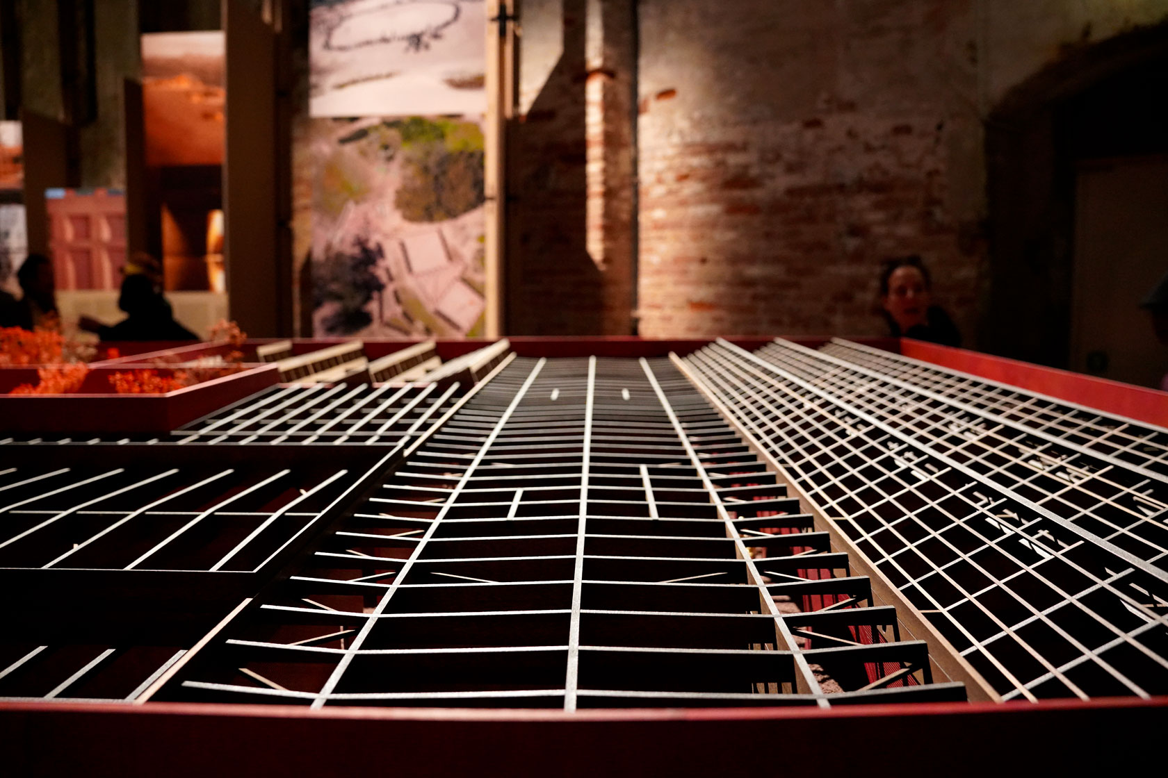 Exposition. Ateliers Hermès à la Biennale de Venise. Lina Ghotmeh — Architecture LGA_COM-WEB_Hermes-Biennale_04