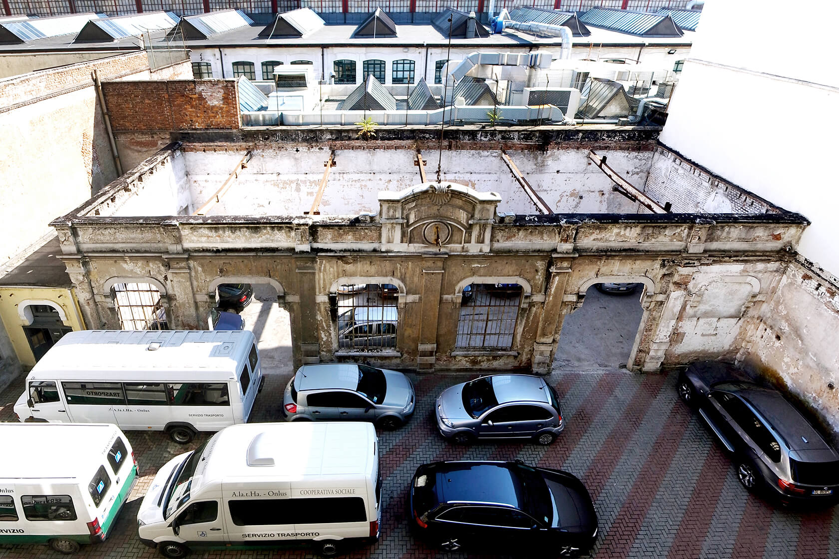 Installation Toshiba à Milan Lina Ghotmeh — Architecture IT05_01