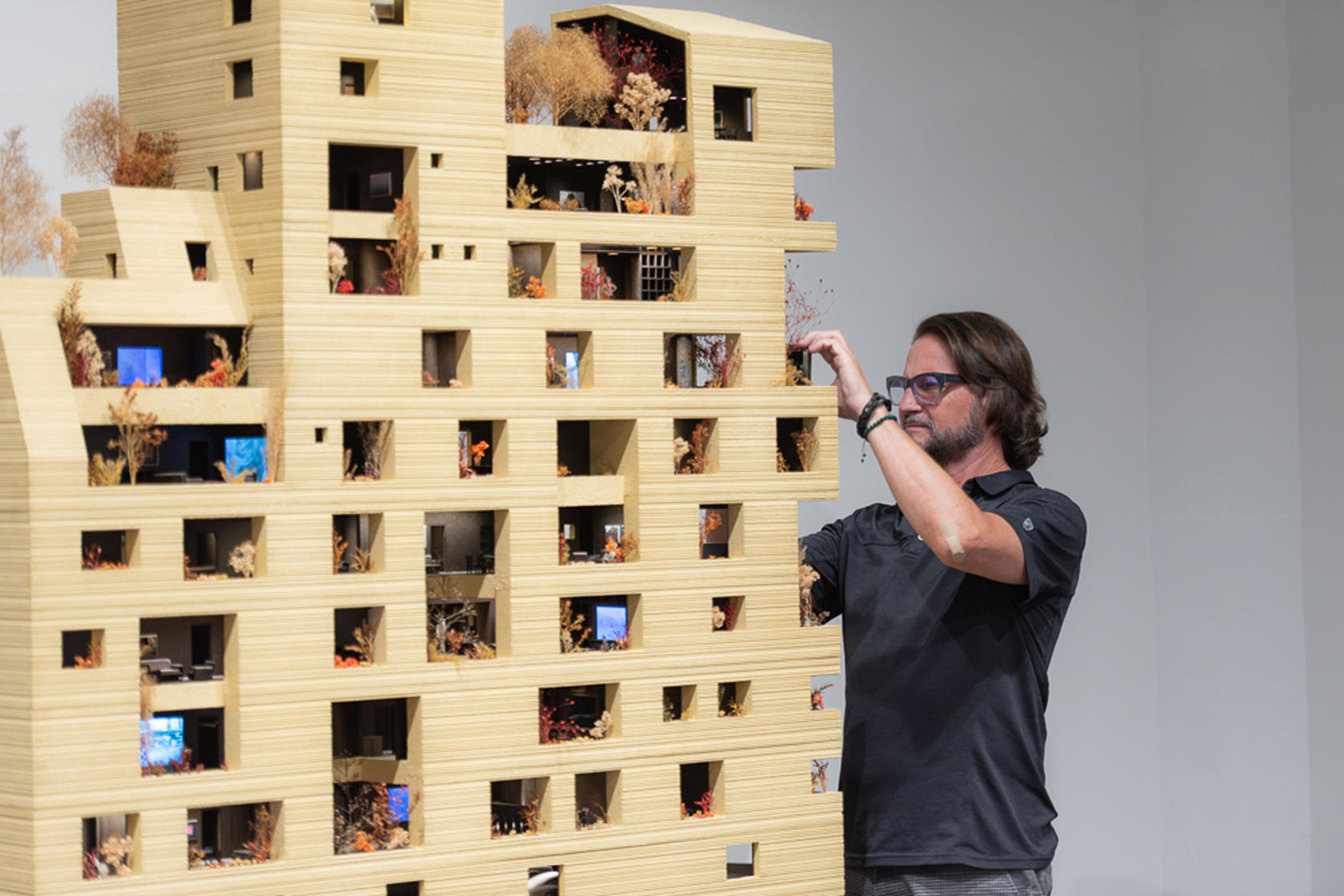 Exposition. Maquette Stone Garden. Lina Ghotmeh — Architecture Exhibition-Designing-Peace_News_01