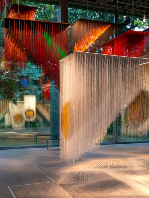 Exposition Olga de Amaral, Fondation Cartier pour l'art contemporain Lina Ghotmeh — Architecture Olga-de-Amaral_LGA_04-1_1680x1120