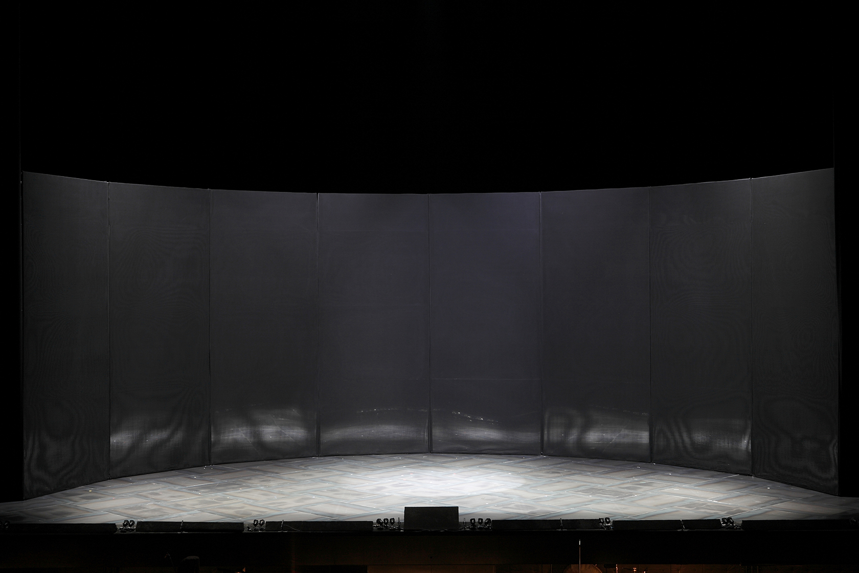 Bluebeards Castle - Opera Set Lina Ghotmeh — Architecture JP06_02